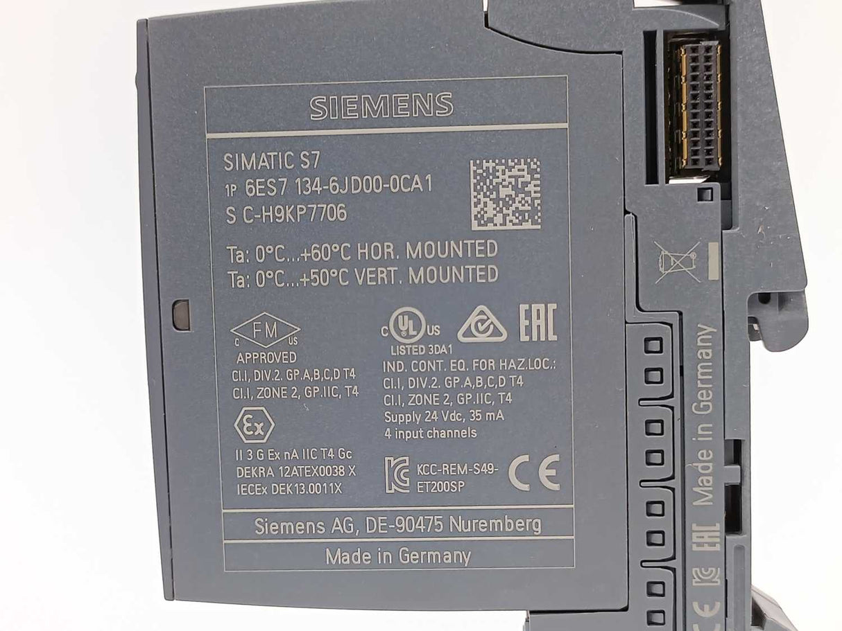 Siemens 6ES7134-6JD00-0CA1 Analog input module w/ 6ES7193-6BP00-0BA1