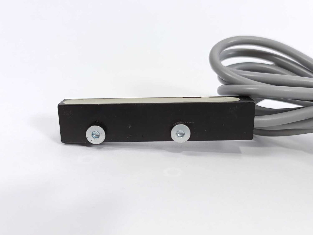 BAUMER ELECTRIC FSDM 08D9001 Through Beam Sensors