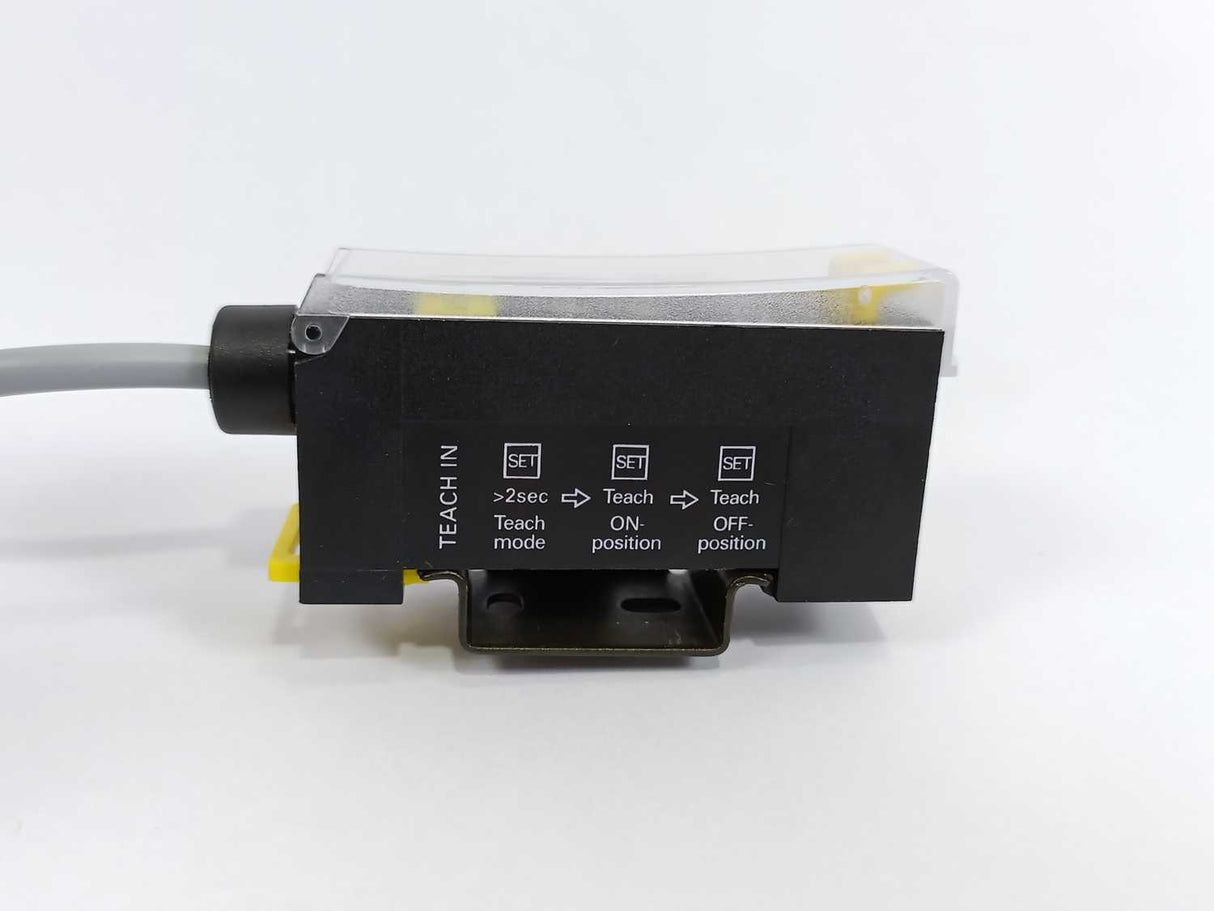 Baumer FVDK 22P6101 Fiber Optic Sensors