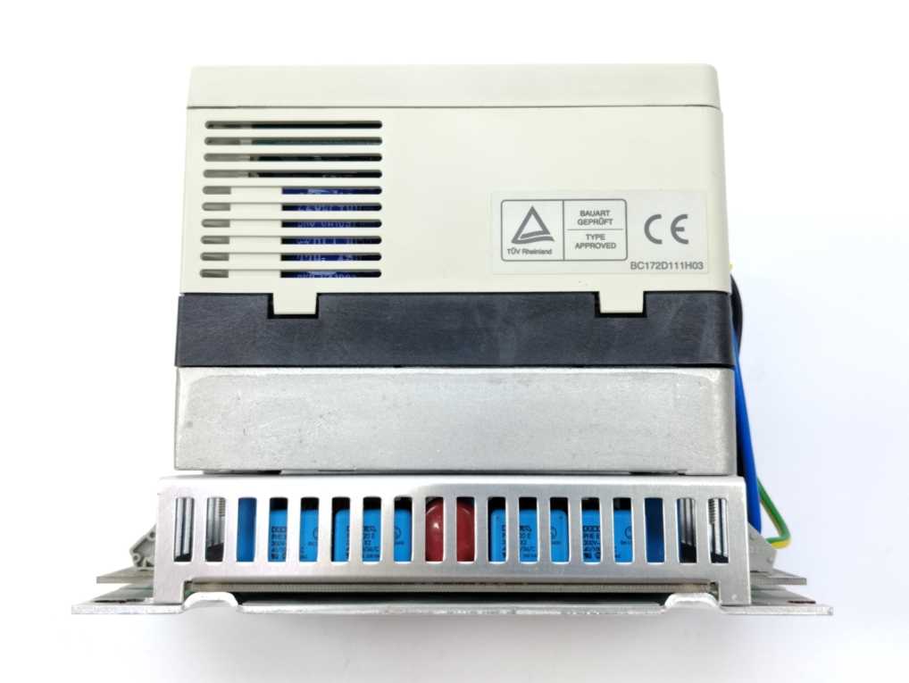 Mitsubishi Electric FR-U120S-N0.2K-EC Freqrol-U100 Variable Frequency Drive