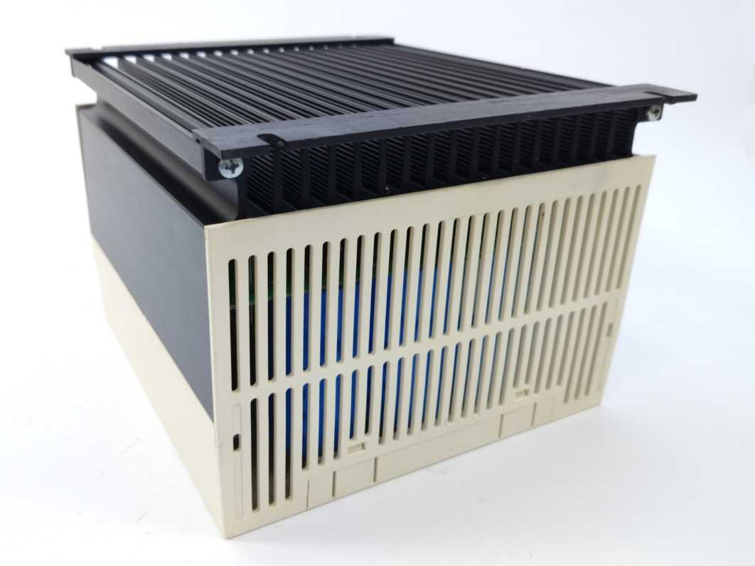 LENZE 00355567 8100 Series Frequency Inverter / AC Motor Drive