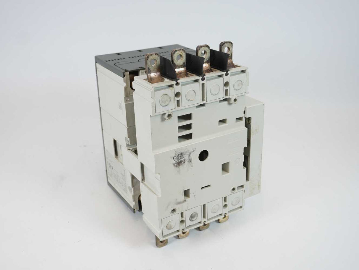 ABB 1SDA054065R1 T4H 250 PR222DS/P-LSI In=250 4p F F w/ Accessories