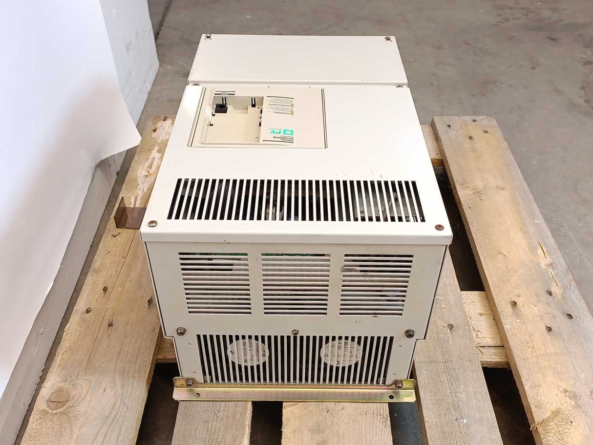 OMRON 3G3PV-B4370-E 370kW SYSDrive 3G3PV Inverter