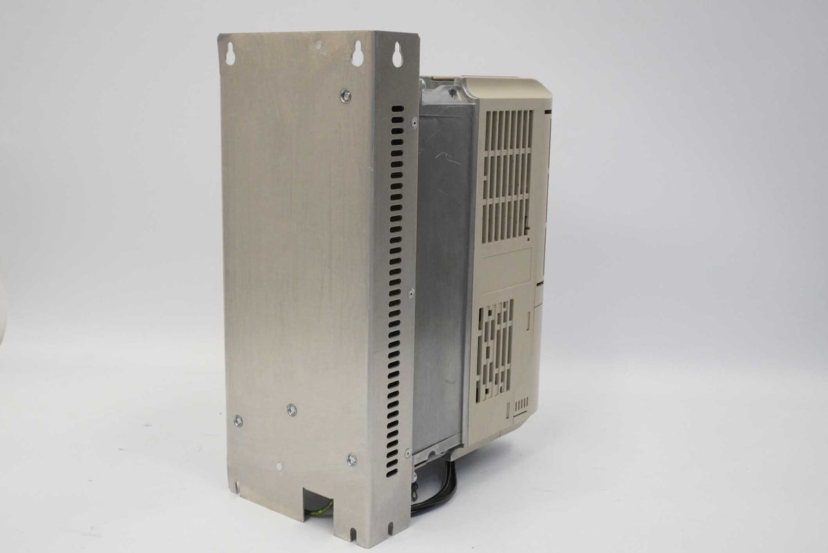 Omron Yaskawa CIMR-F7Z44P0 Varispeed F7 Frequency Inverter (VFD)