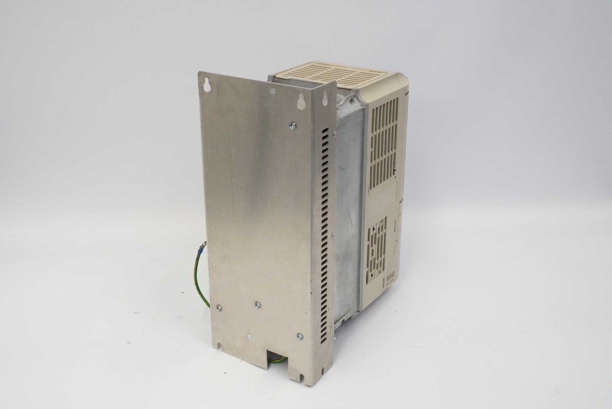 Omron Yaskawa CIMR-F7Z43P7 Varispeed F7 Frequency Inverter (VFD)