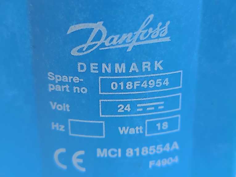 Danfoss 018F4954 Replacement Solenoid Coil 24V 18W w/ Cable