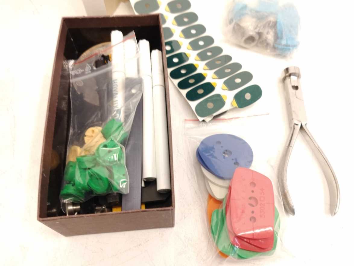 Essilor L05001 Kappa Tracer Blocker w/ Accessories