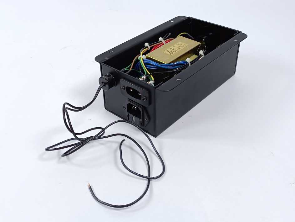 Magnon SL-250 Slit Lamp w/ Power Supply 220V