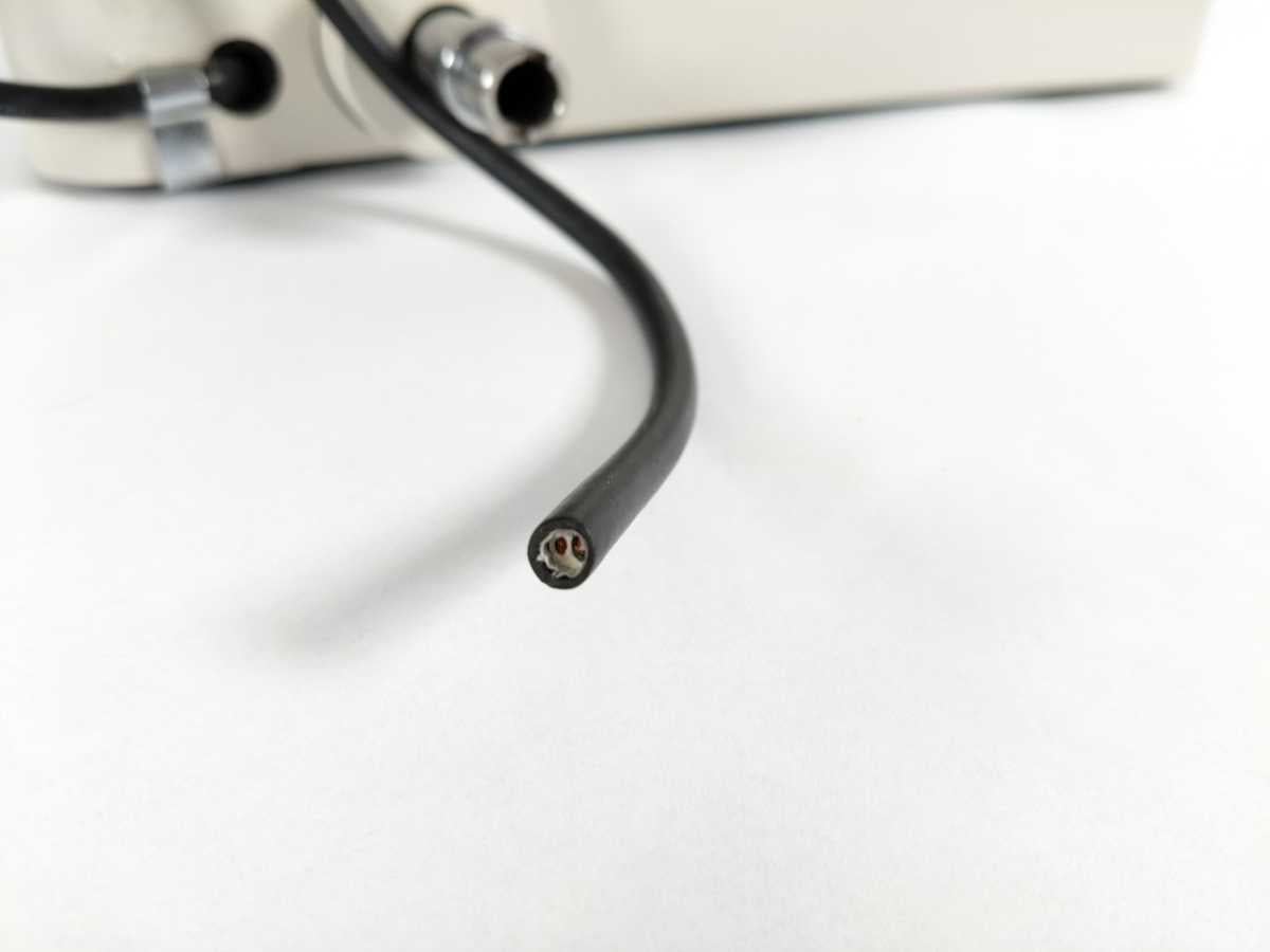 Magnon SL-1600 Slit Lamp with head rest