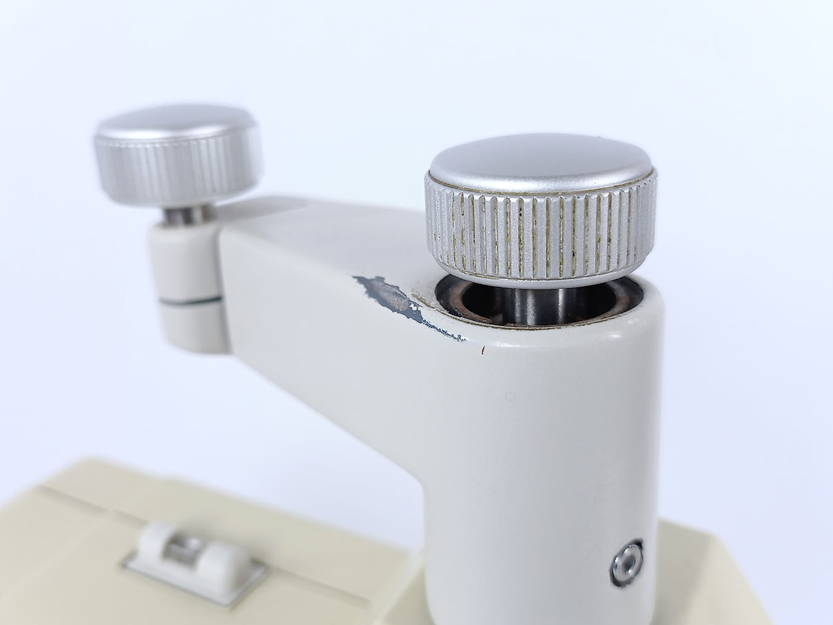 Nidek RT-2100 Refractor Head