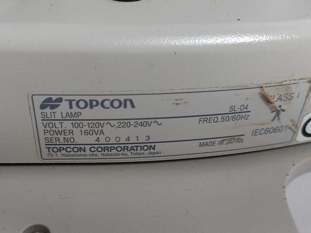 TOPCON SL-D4 Slit Lamp with DC-3 Digital Camera Unit & Headrest