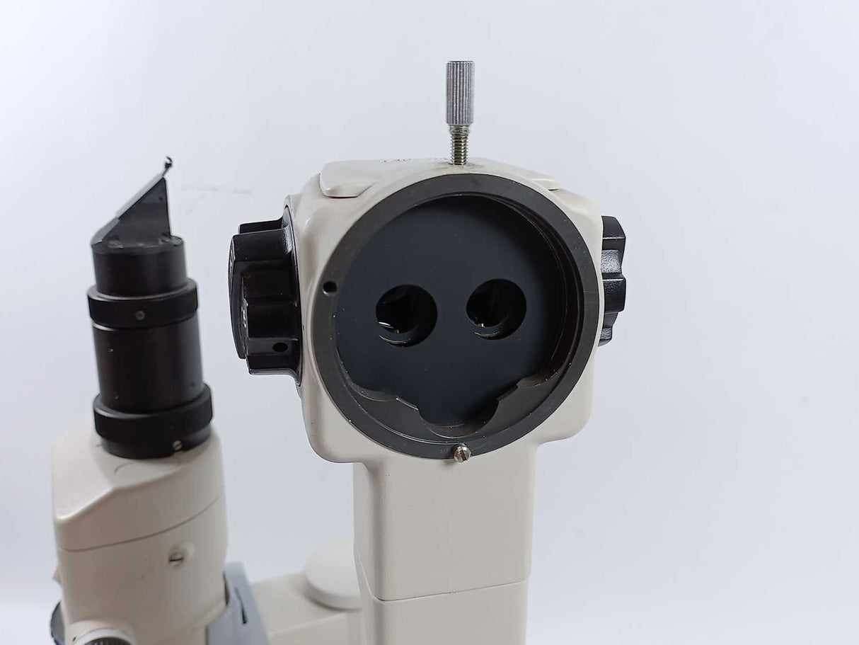 TOPCON SL-D4 Slit Lamp with DC-3 Digital Camera Unit & Headrest