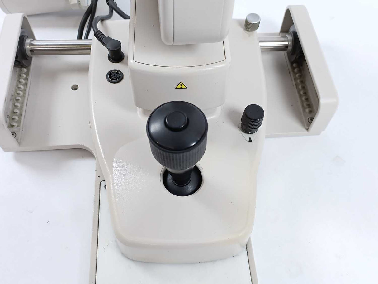 TOPCON SL-D4 Slit Lamp with DC-3 Digital Camera Unit & Headrest
