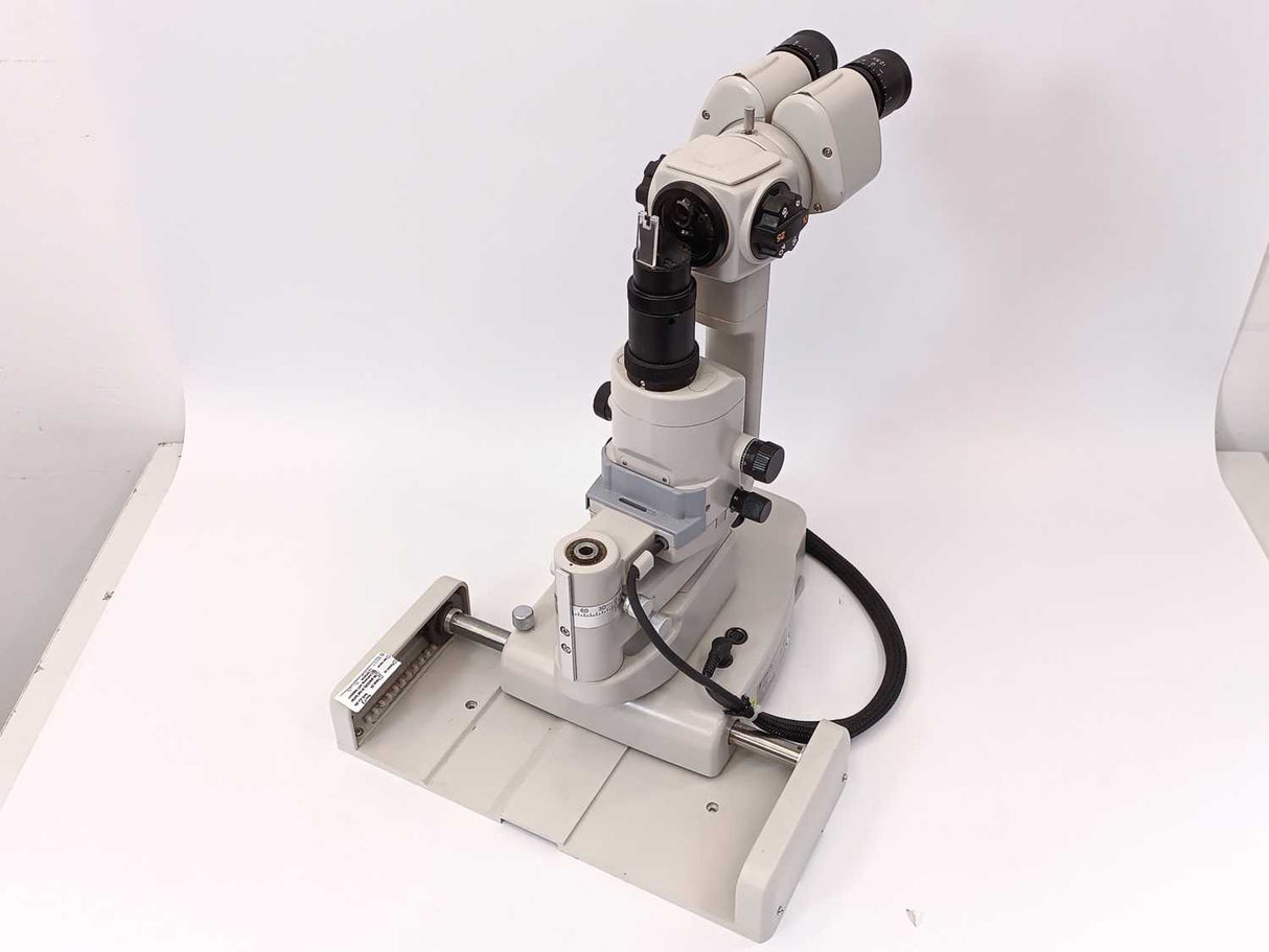 TOPCON SL-D4 Slit Lamp 100-240V w/ CHR-4 Chin Rest