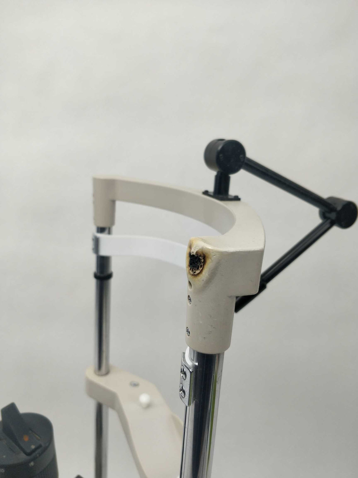 Magnon SL-1600 Slit Lamp