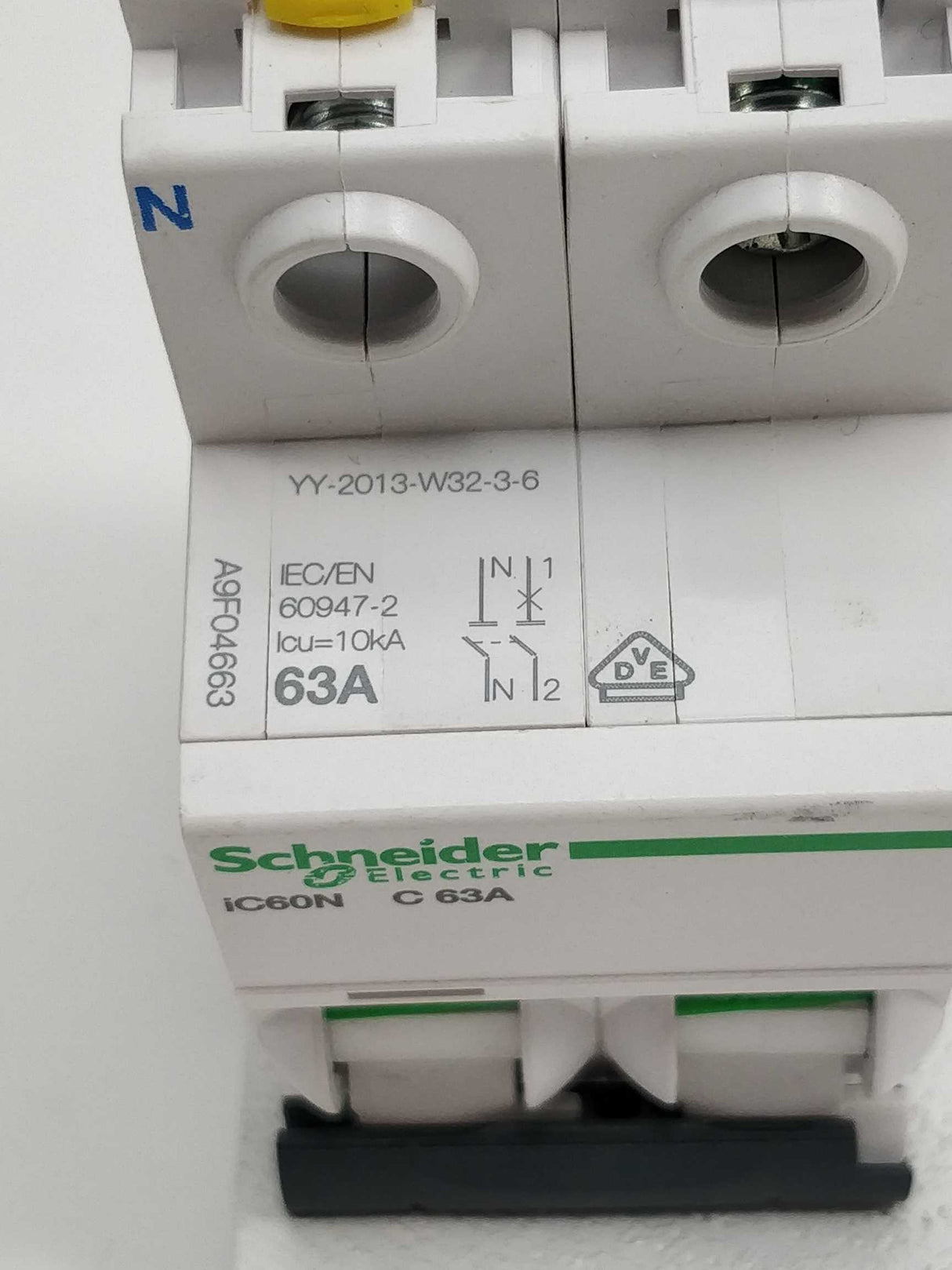 Schneider A9F04663 Circuit Breaker