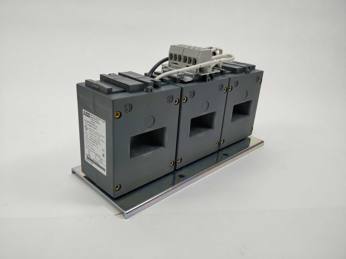 ABB 1SAJ929501R0500 CT5L500R/4, 3-Phase Current Transformer