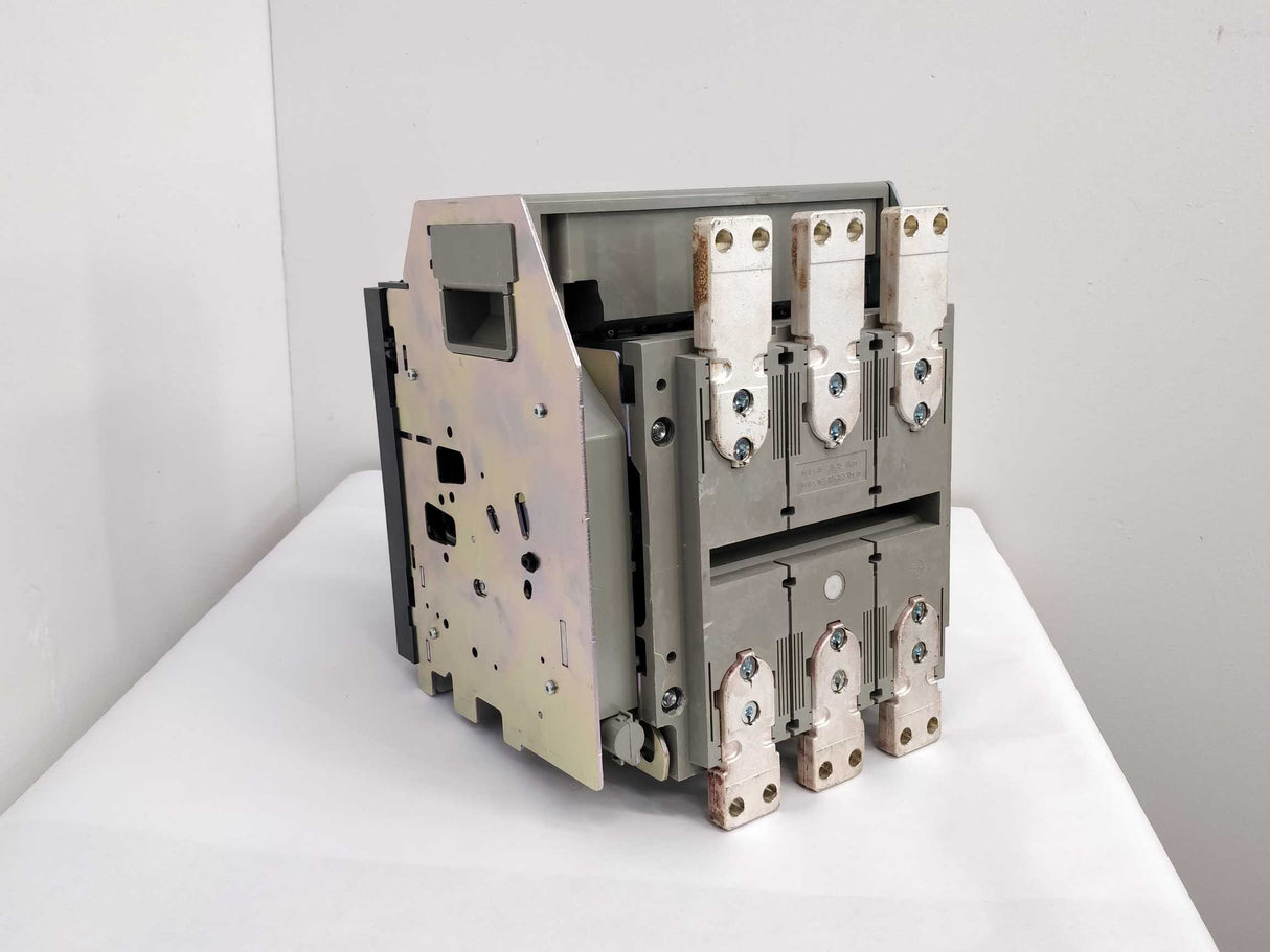 Schneider Electric NS630b N Circuit-breaker