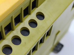 Pilz 774013 PNOZ 2VQ Safety Relay