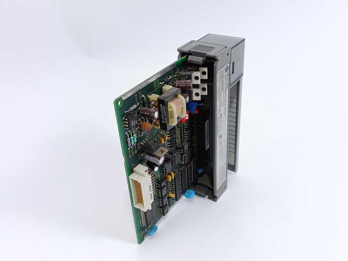 AB 1746-NIO4I Ser. A Analog Combination Module