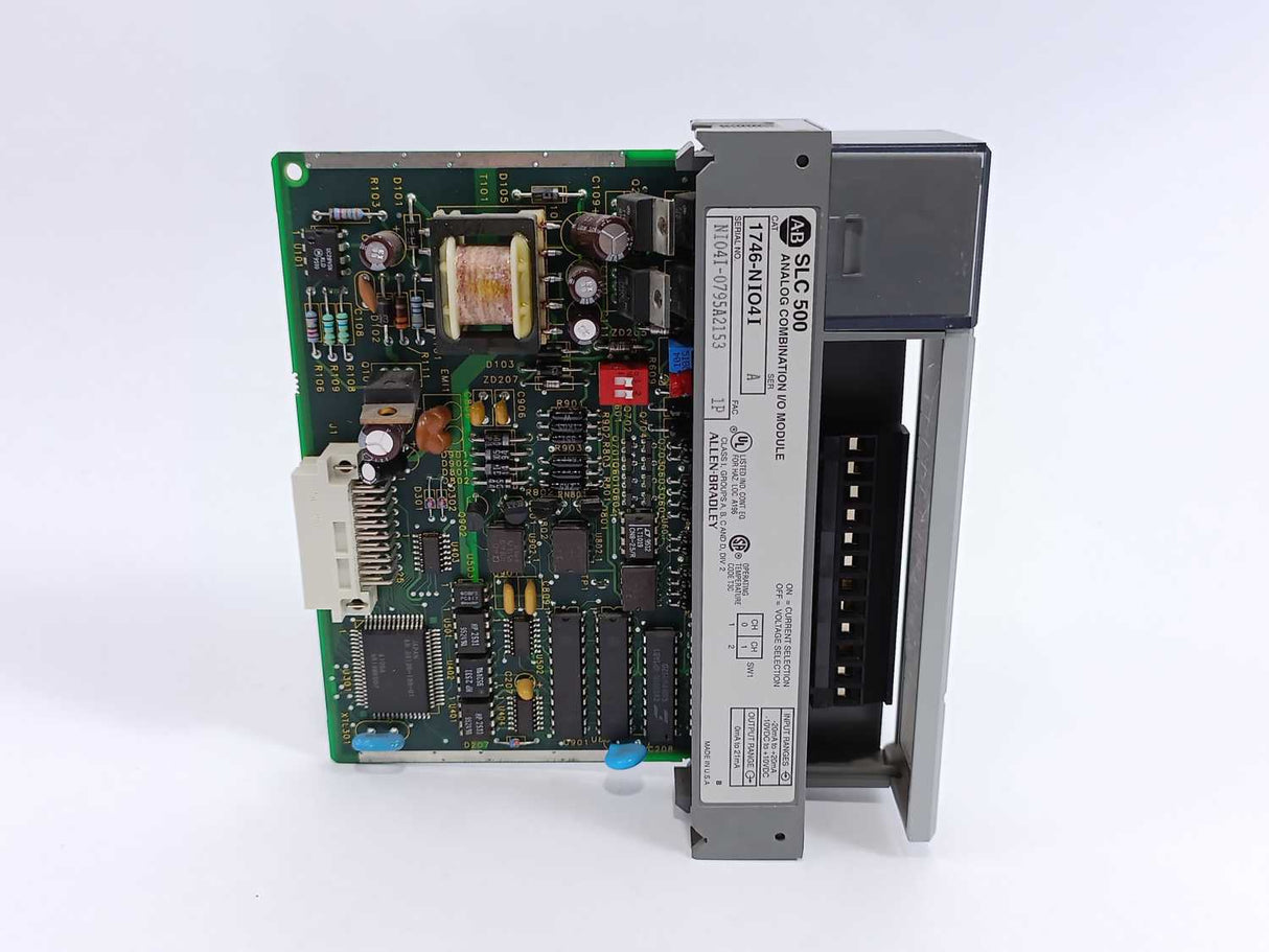 AB 1746-NIO4I Ser. A Analog Combination Module