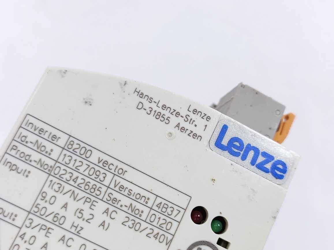 LENZE E82EV751_2C 13127093 02342685 8200 Vector Frequency Inverter