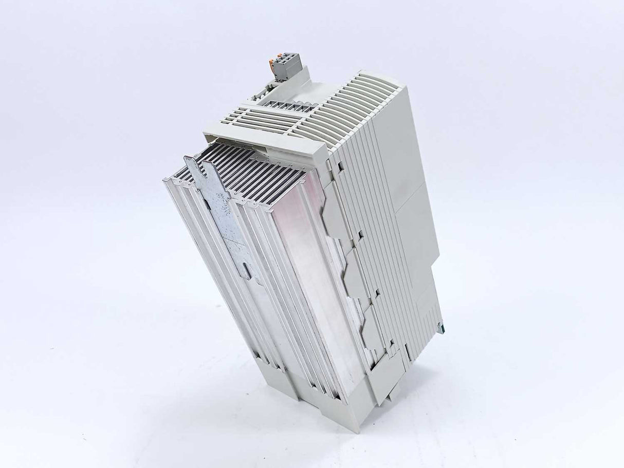 LENZE E82EV552C4C 13015740 8200 Vector