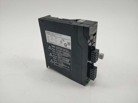 OMRON R88D-KN02H-ML2 AC Servo Driver