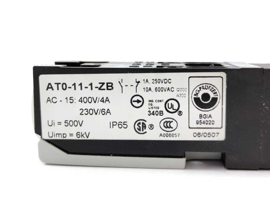 MOELLER AT0-11-1-ZB Safety Interlock Switch x2