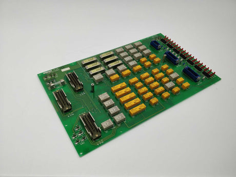 OKUMA E4809-770-032-2 Relay board