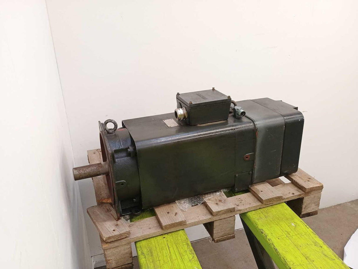 Siemens 1PH6135-4ZF49-Z Motor 15kW 44A