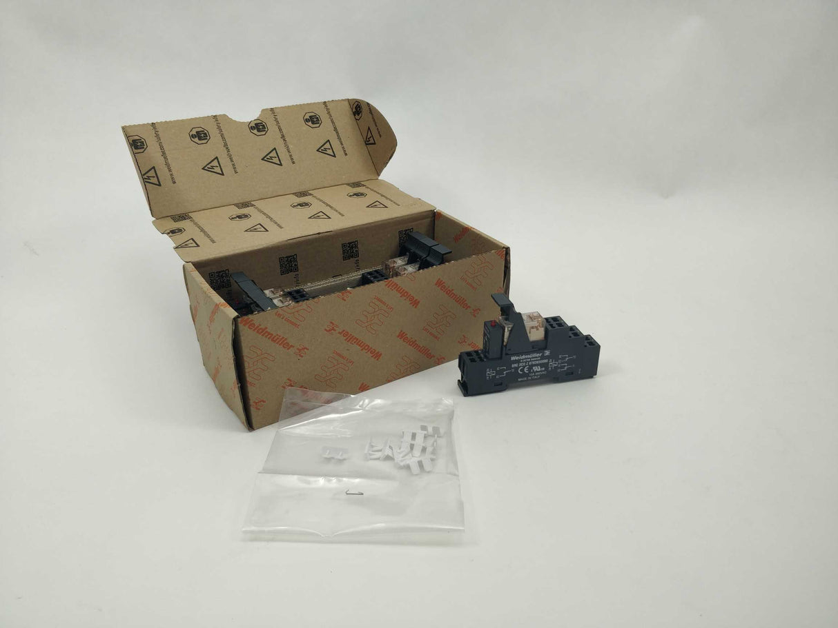 Weidmüller RCLKITZ 230VAC 8798670000 RCLKITZ 230VAC 2CO LED w/ RCL424730. 9 Pcs.