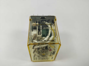 Idec RH4B-ULDC24V Relay Plug-In 4PDT 10A 24VDC 5 Pcs.
