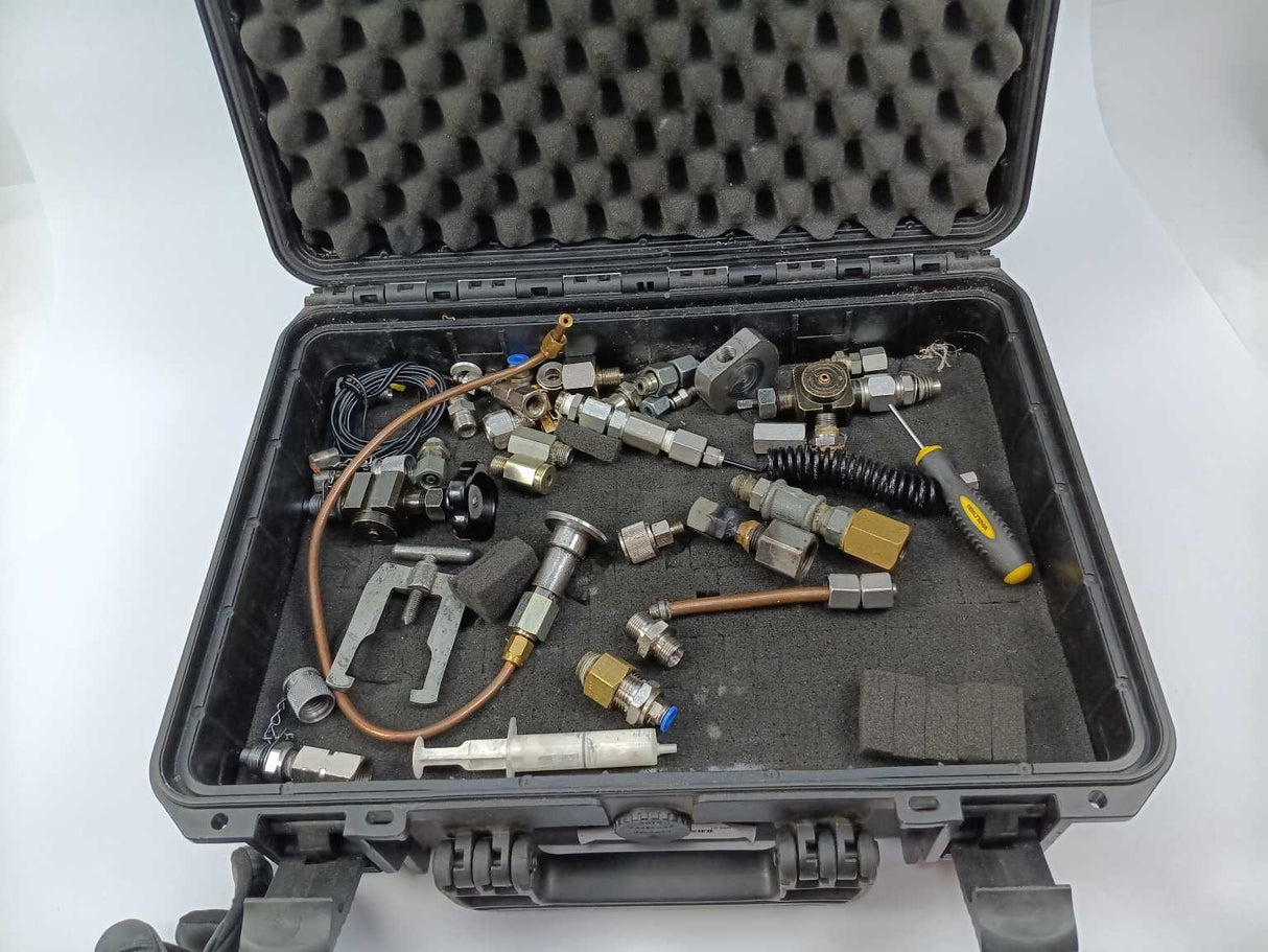 Ametek T-975 Pneumatic Pressure Pump max. 40 bar with accessories