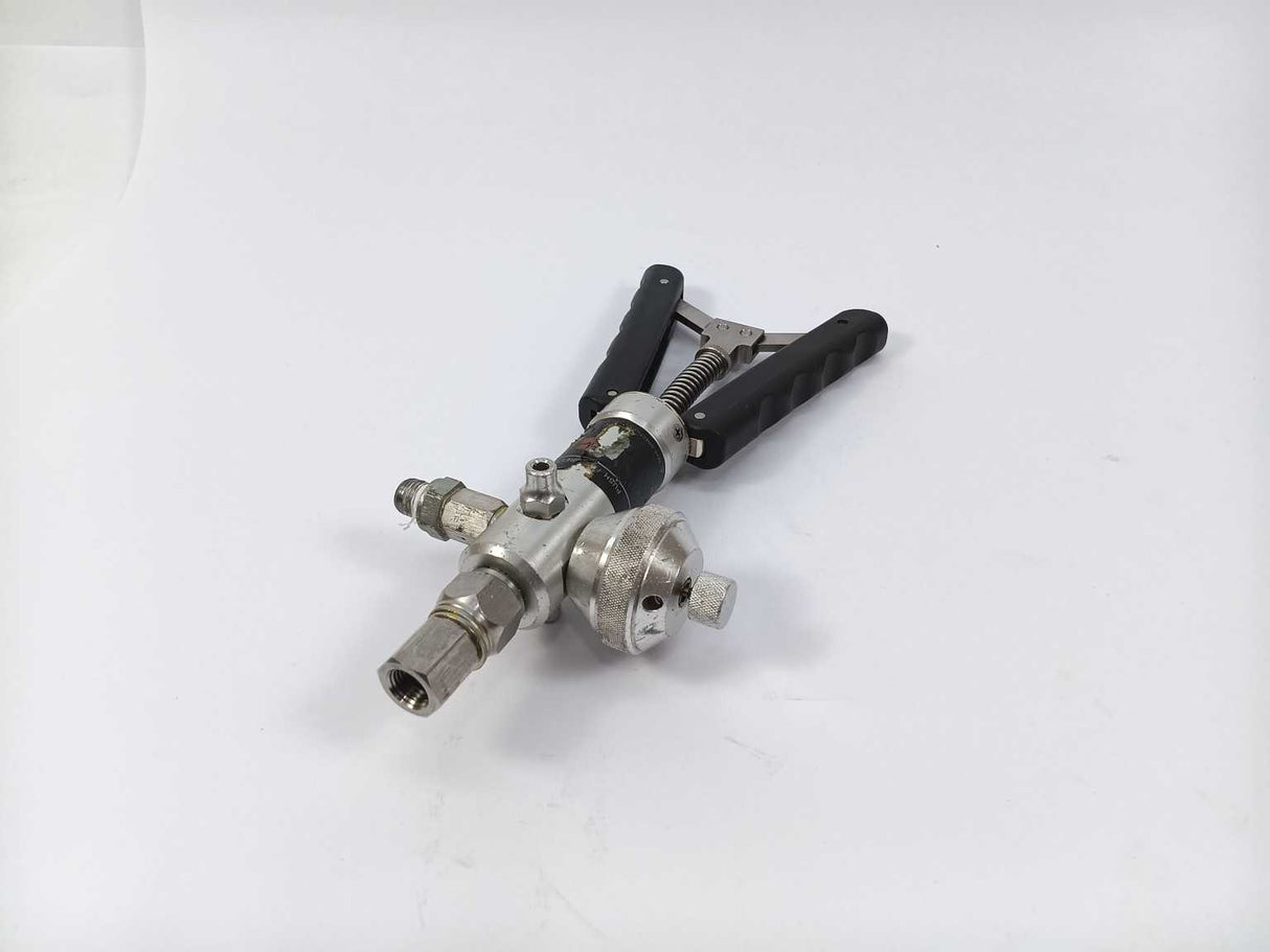 Ametek T-975 Pneumatic Pressure Pump max. 40 bar with accessories