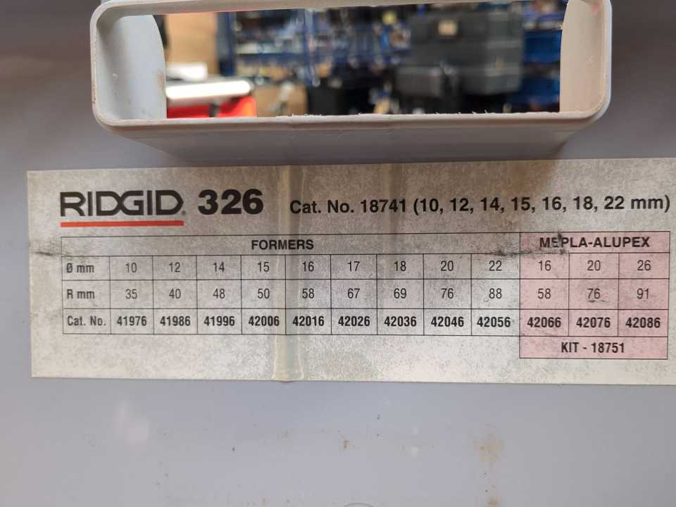 RIDGID 18741 326 Pipe Bender with Formers Set (10, 14, 15, 16mm)