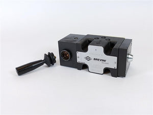 Brevini AD5L04CZ Manually Operated Directional Control Valve AD5L04C