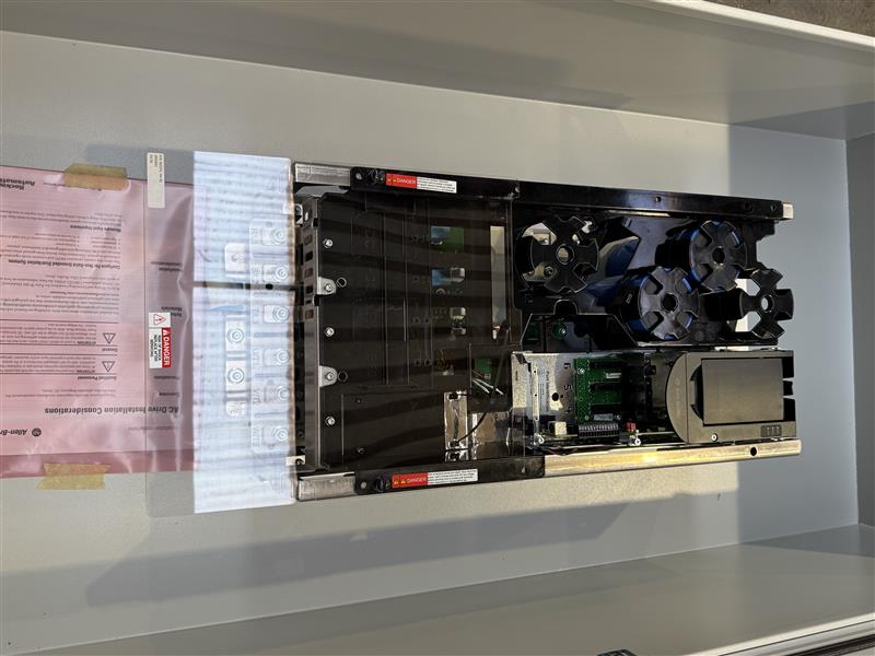 AB 20F1AGC104JN0NNNNN Ser. A. AC Drive 400VAC, 3Phase, 104A, 55kW