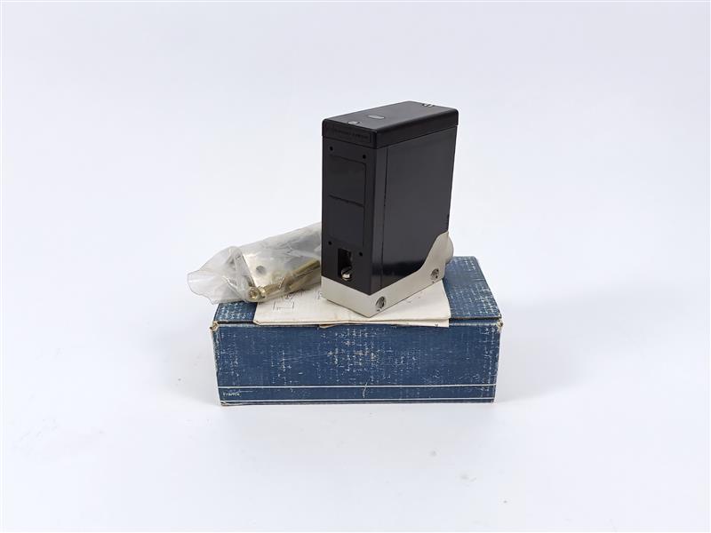 TELEMECANIQUE XUE-F10031 Photo-electric Detector