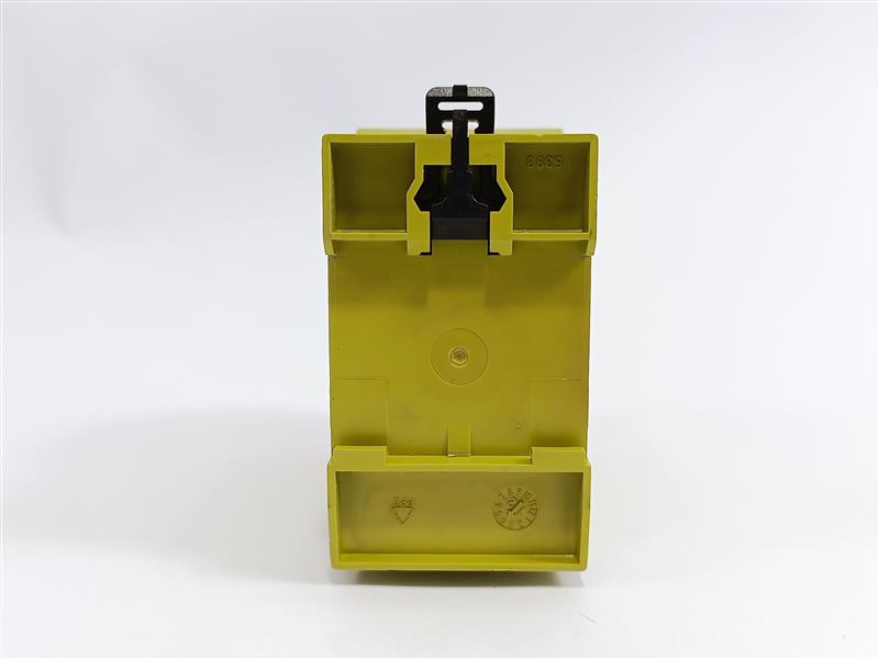 Pilz 774318 PNOZ X3 230VAC 24VAC/DC 3n/o 1n/c 1so