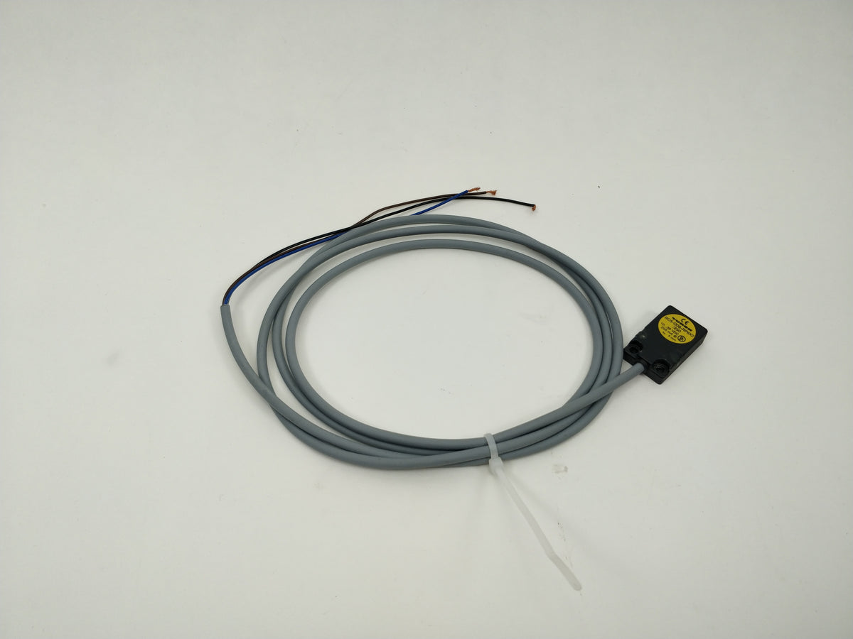 Turck BC5-Q08-RP6X2/250 Capacitive proximity switch