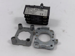 Schneider Electric XACS399 Isolating Block