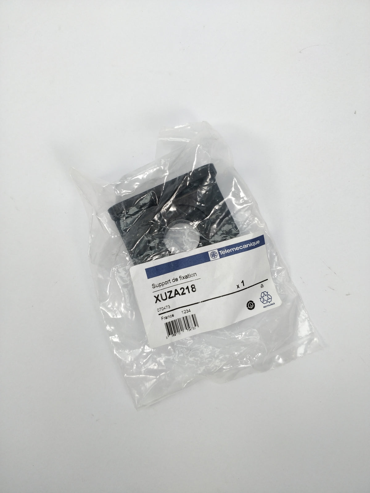 Telemecanique XUZA218 Ø18mm - fixing bracket adjustable ball-joint Pack of 2