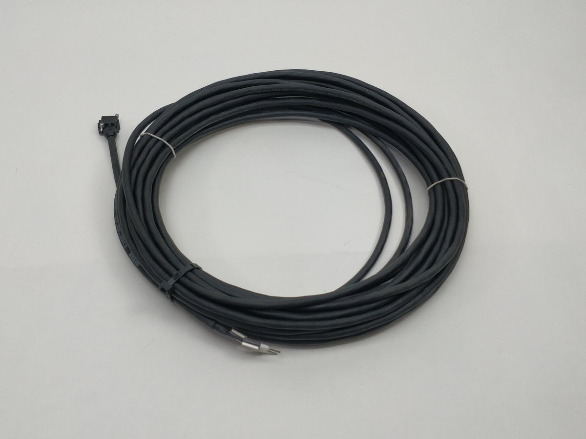 Omron R88A-CAKA015BR-E Cabel