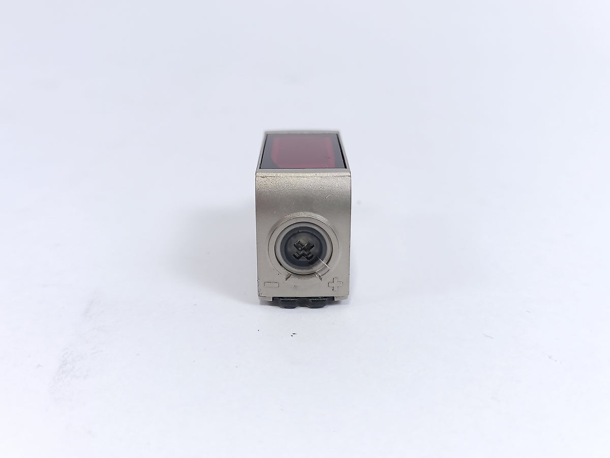 Sick 1084103 GL6-F4411V Photoelectric Retro-Reflective Sensor